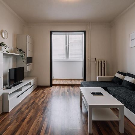 Cozy Apartment In Ruzinov Bratislava Exterior foto